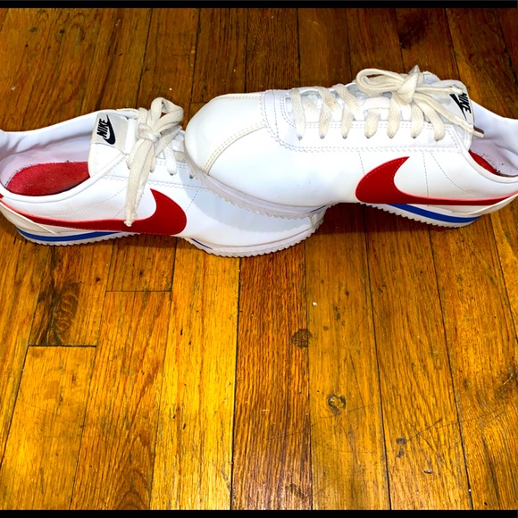 Women’s Nike Cortez - Picture 1 of 3